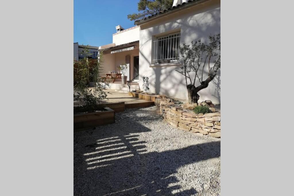 Maison 5 Personnes En Garrigue - Piscine-Spa Prive Langlade Zewnętrze zdjęcie