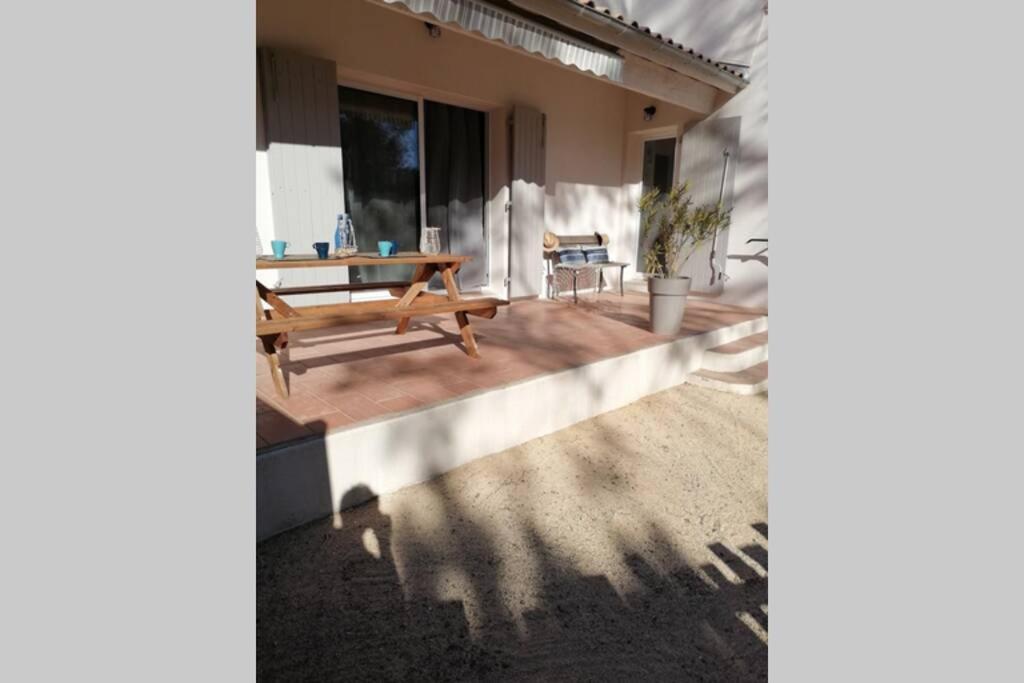 Maison 5 Personnes En Garrigue - Piscine-Spa Prive Langlade Zewnętrze zdjęcie