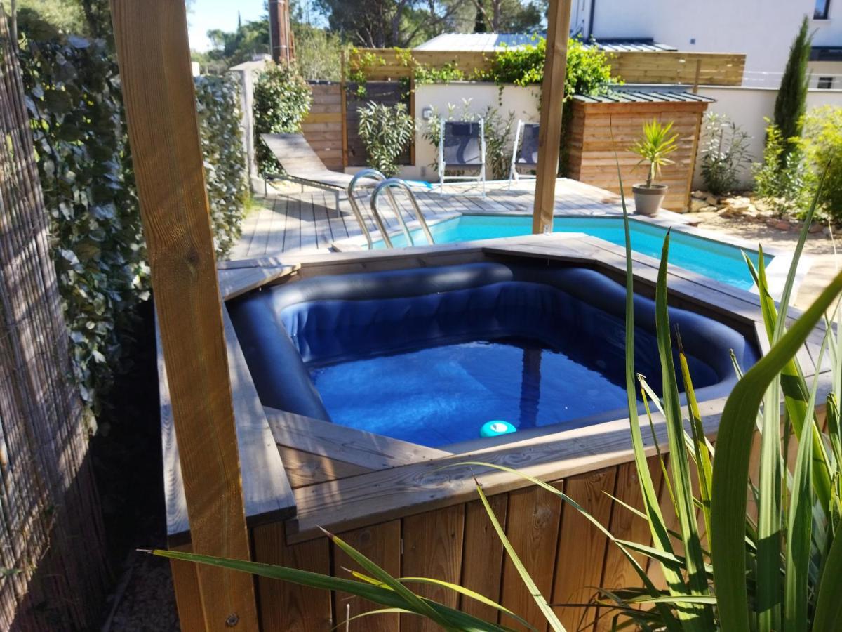 Maison 5 Personnes En Garrigue - Piscine-Spa Prive Langlade Zewnętrze zdjęcie